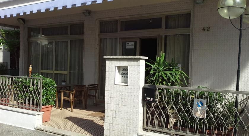 Hotel Annetta Ρίμινι Εξωτερικό φωτογραφία