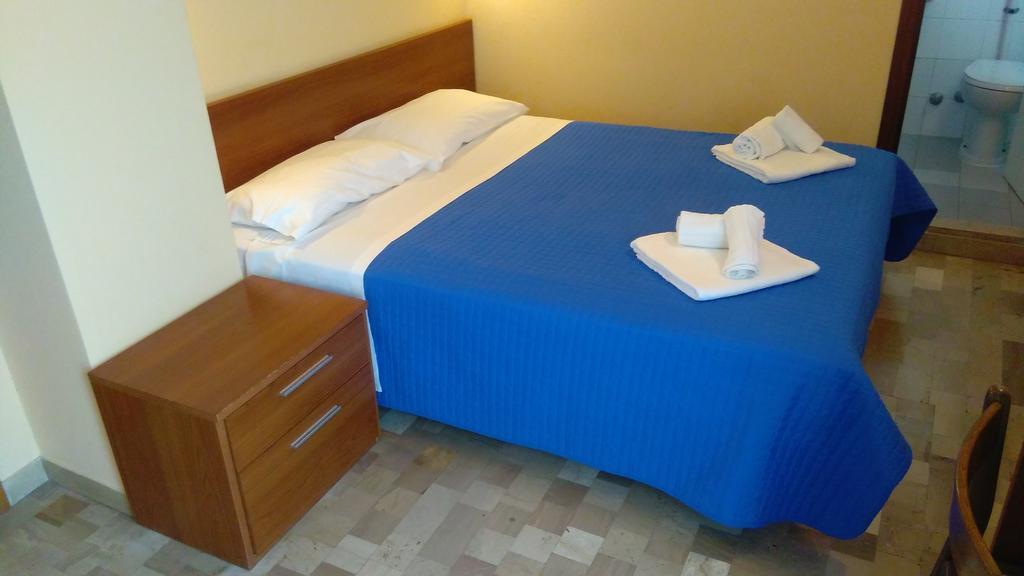 Hotel Annetta Ρίμινι Εξωτερικό φωτογραφία