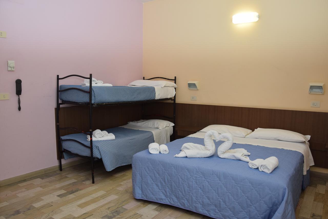Hotel Annetta Ρίμινι Εξωτερικό φωτογραφία